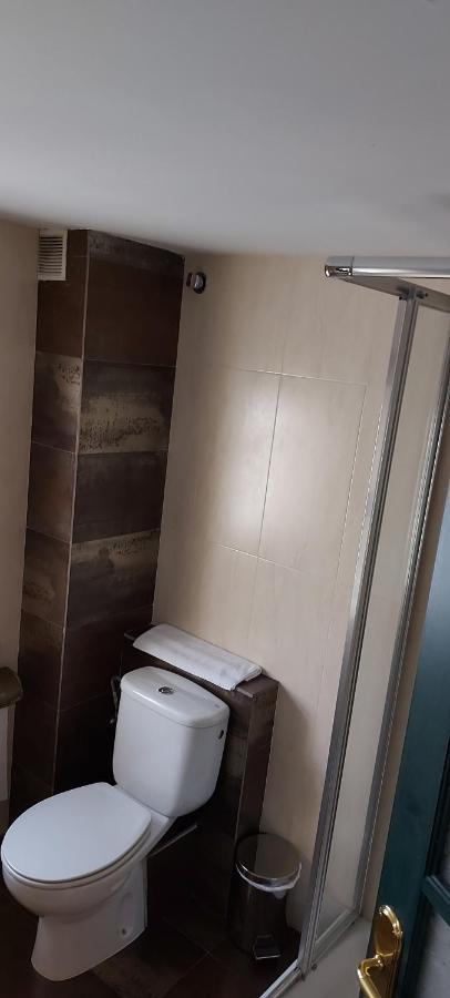 Apartamentos Ebro 레이노사 외부 사진