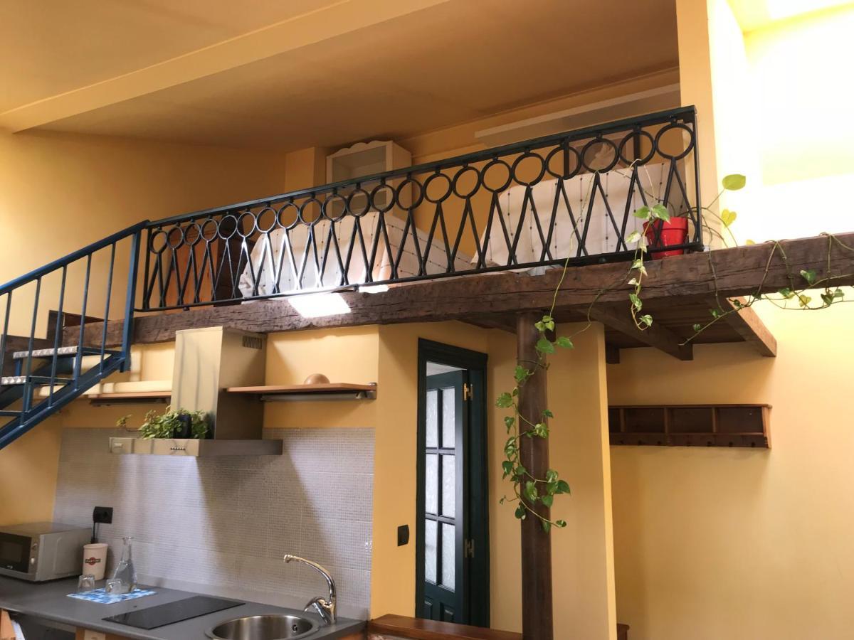 Apartamentos Ebro 레이노사 외부 사진