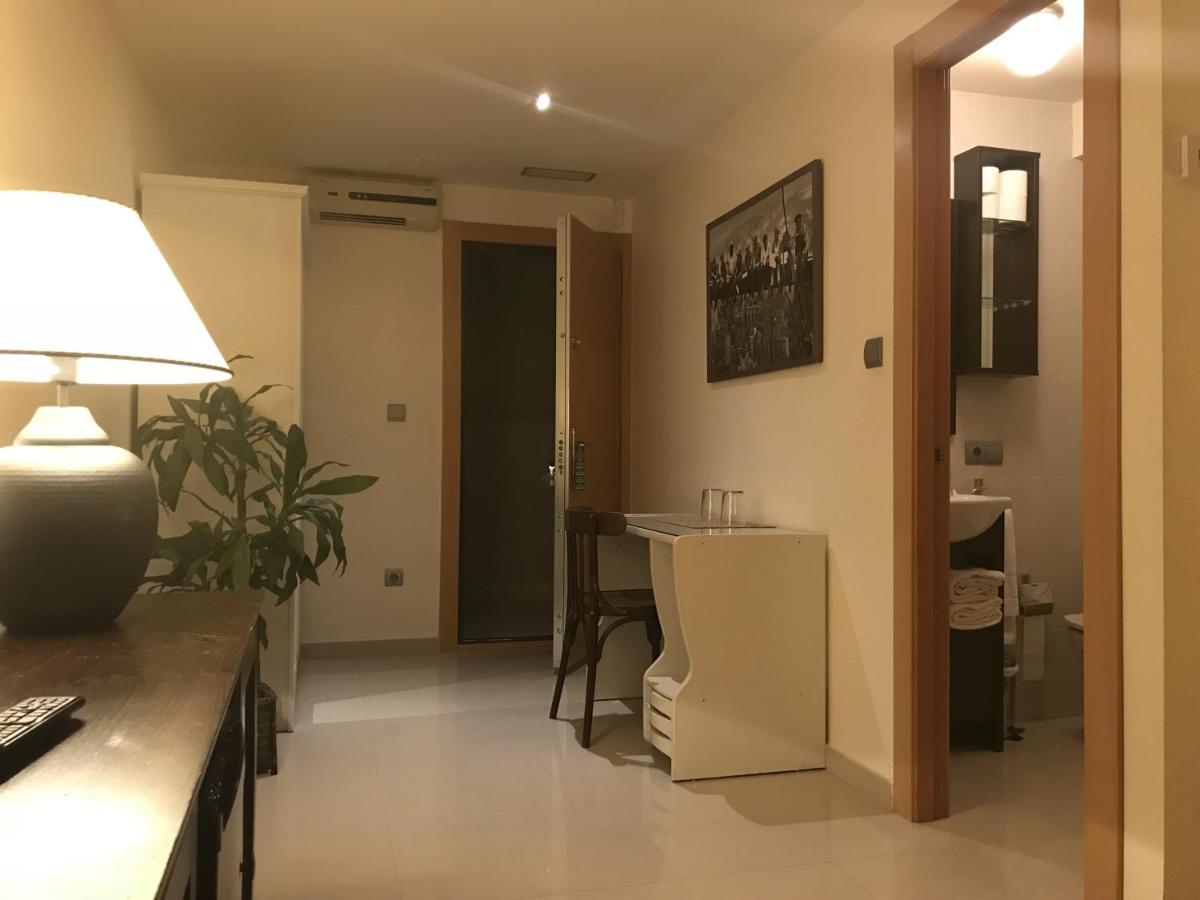 Apartamentos Ebro 레이노사 외부 사진