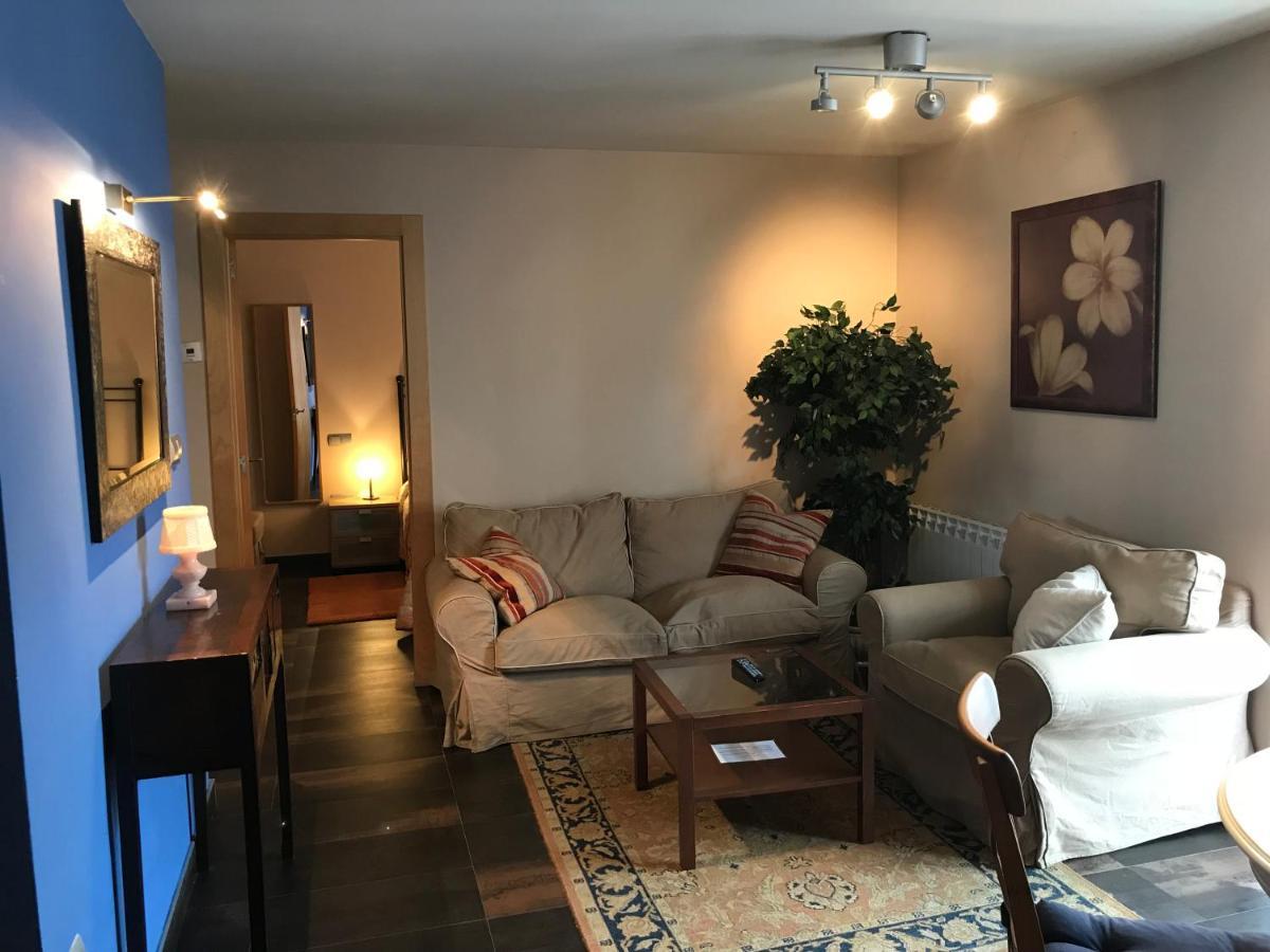 Apartamentos Ebro 레이노사 외부 사진