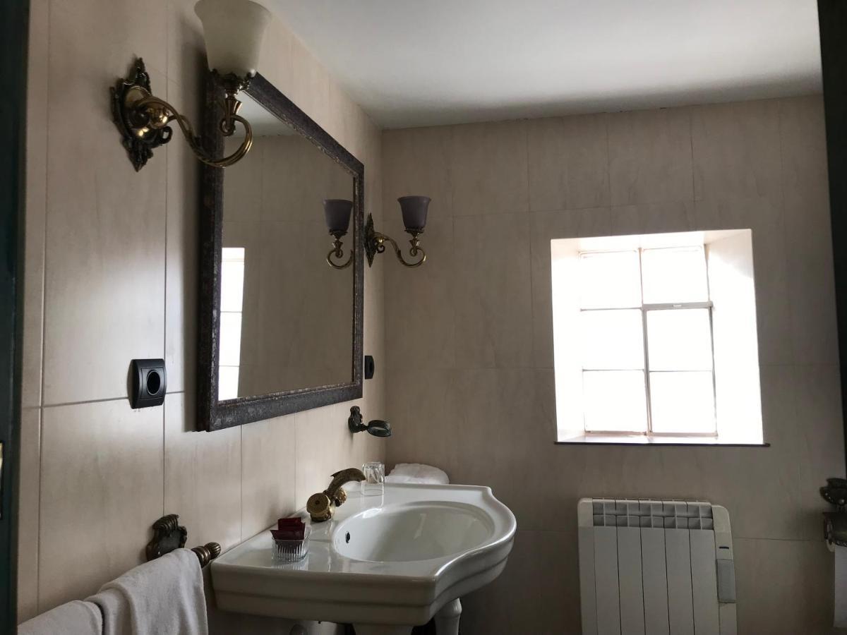 Apartamentos Ebro 레이노사 외부 사진