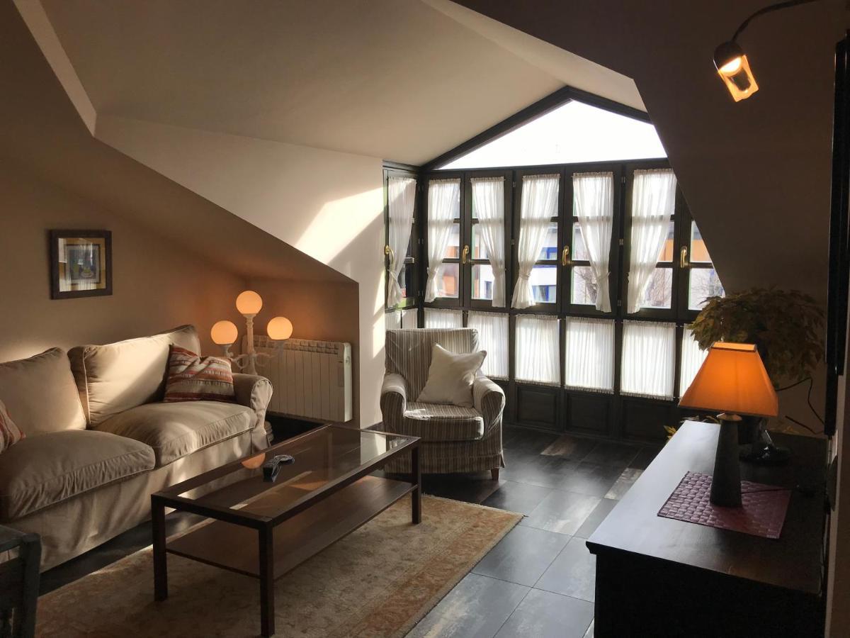 Apartamentos Ebro 레이노사 외부 사진
