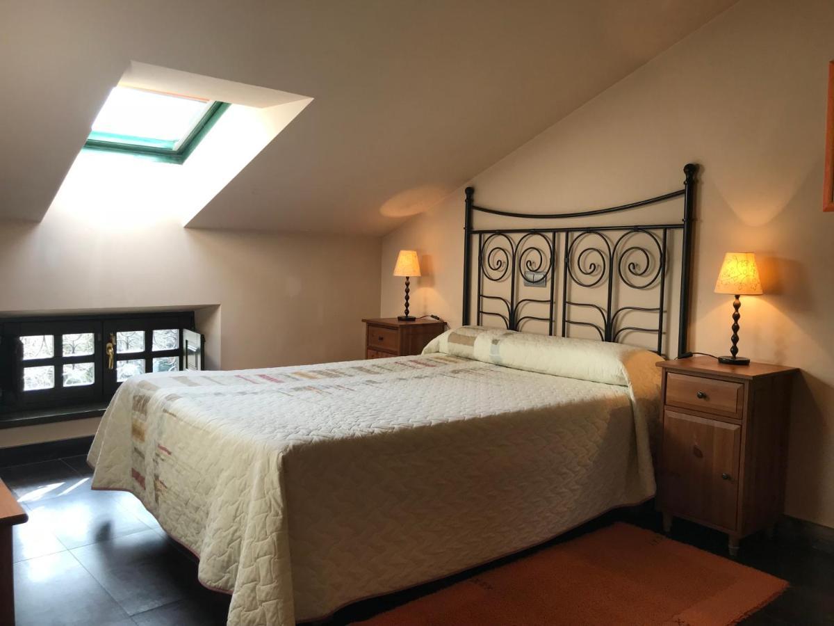 Apartamentos Ebro 레이노사 외부 사진