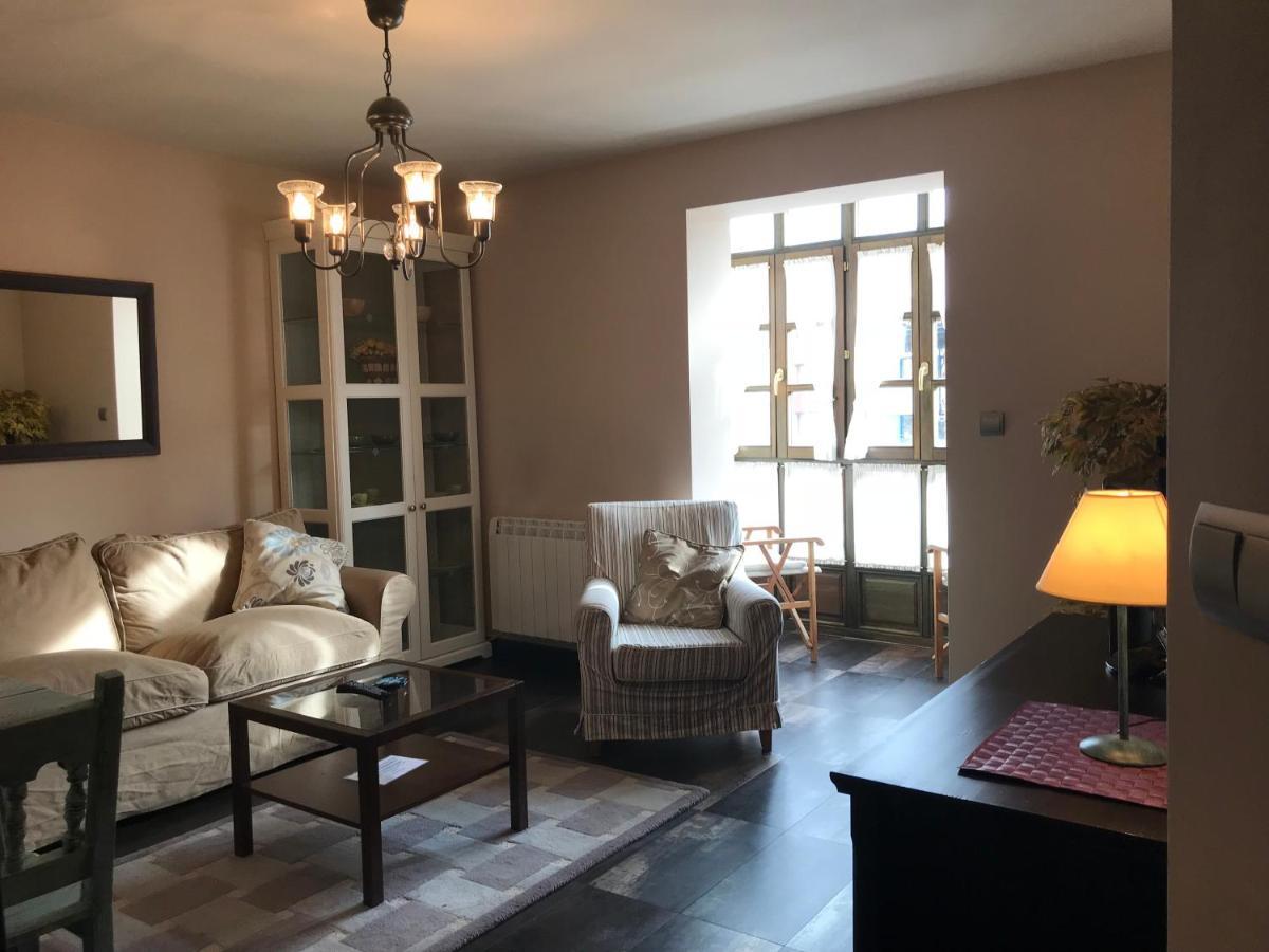 Apartamentos Ebro 레이노사 외부 사진
